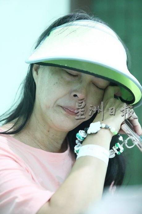 “真的感觉像永别” 粉丝谈兴兴靓靓感触落泪