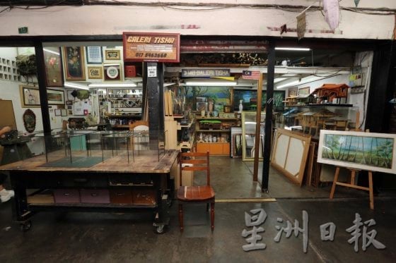 【巴刹风光／02】夜晚的巴刹，艺术的火花在这里绽放！