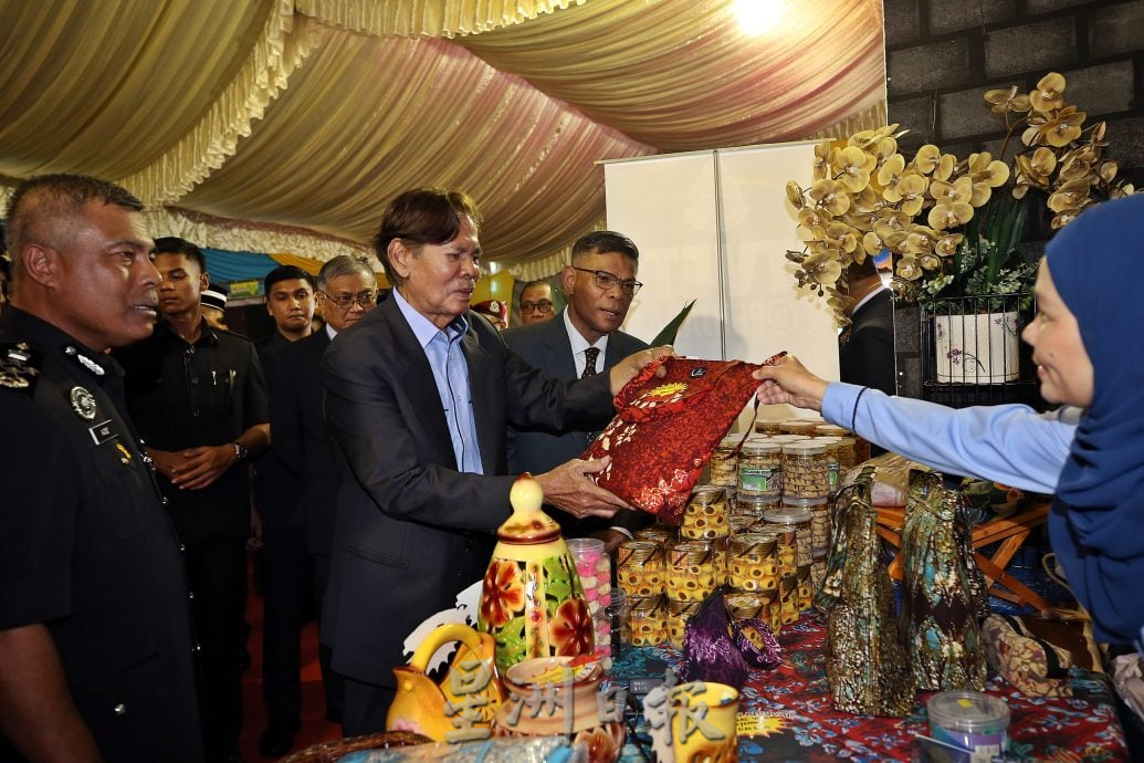 （大北马）首个监狱在康华丽堡 监狱日庆典回顾历史