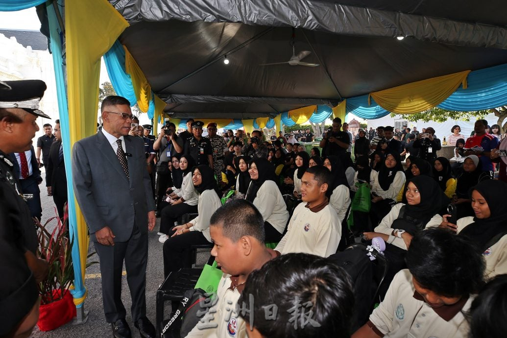 （大北马）首个监狱在康华丽堡 监狱日庆典回顾历史