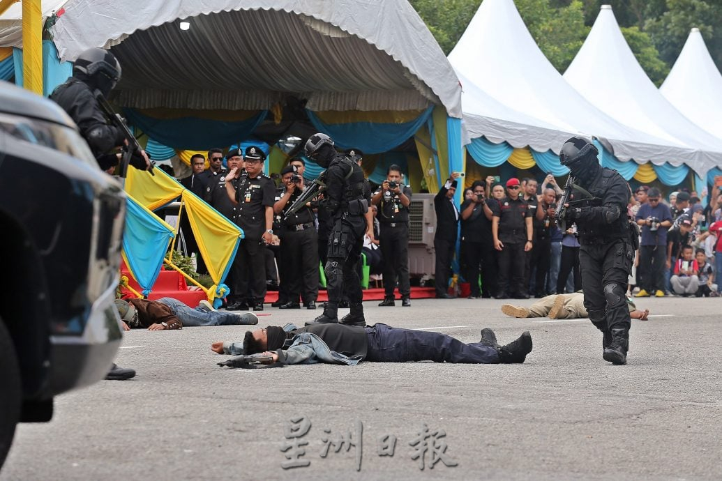（大北马）首个监狱在康华丽堡 监狱日庆典回顾历史