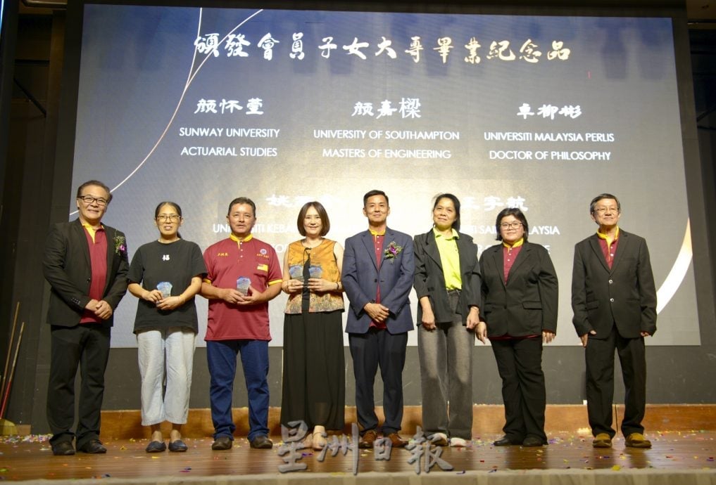 供星洲网/波德申德教会紫德阁53周年慈善晚宴 誓言继续向低收入群家庭提供援助