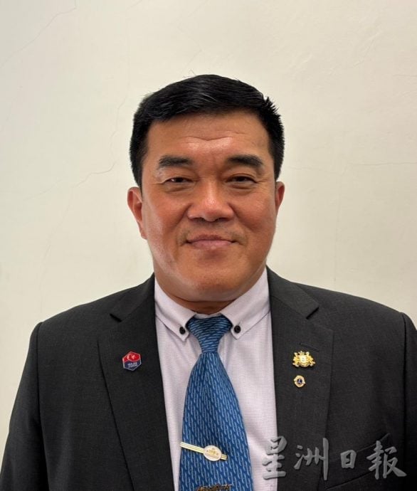**已签发**柔:州议会〡陈宗促探讨野象出没,并指拉美士不适合征收停车费