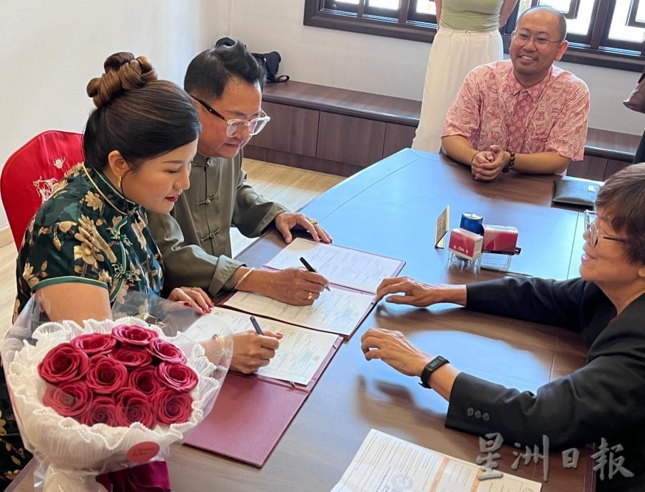 (古城版)新人注册获多国旅游小姐莅临道贺