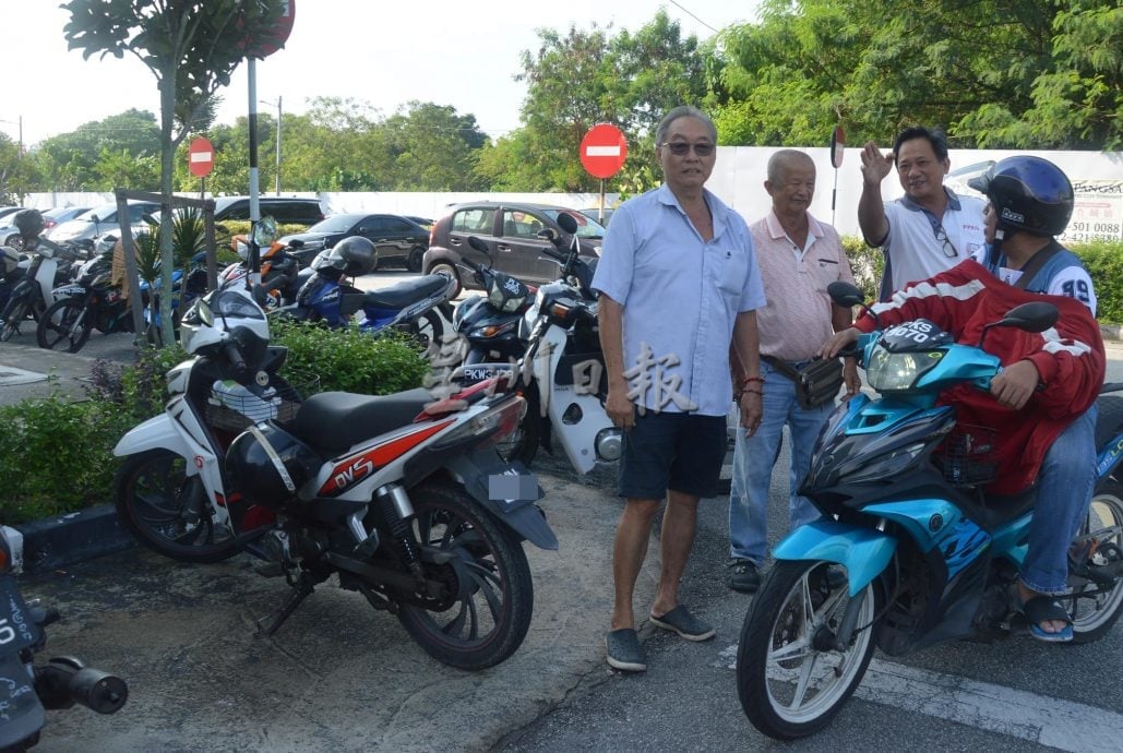 请签发(大北马)摩托骑士警惕避免被人讹诈修理费