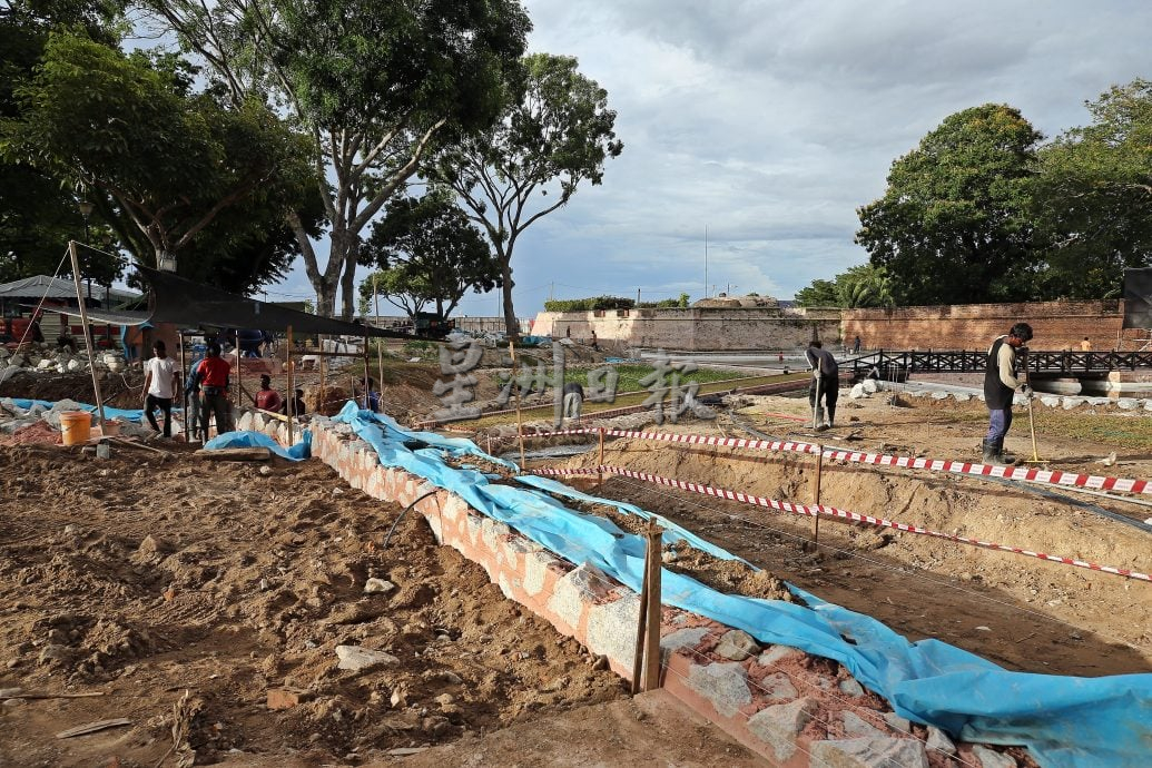 (大北马)请签发:康华丽堡护城河 7月7竣工