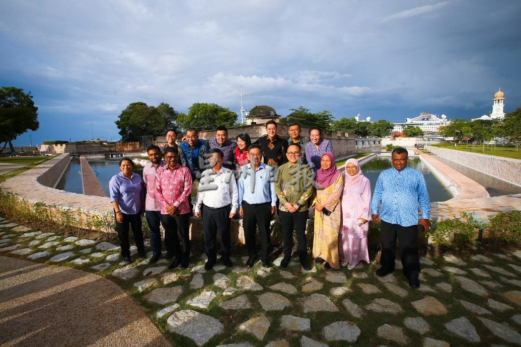 (大北马)请签发:康华丽堡护城河 7月7竣工