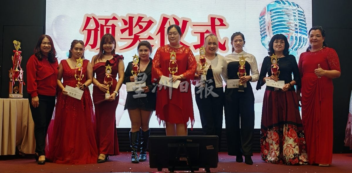 已审（大北马）陈志雄恭贺努鲁当选。