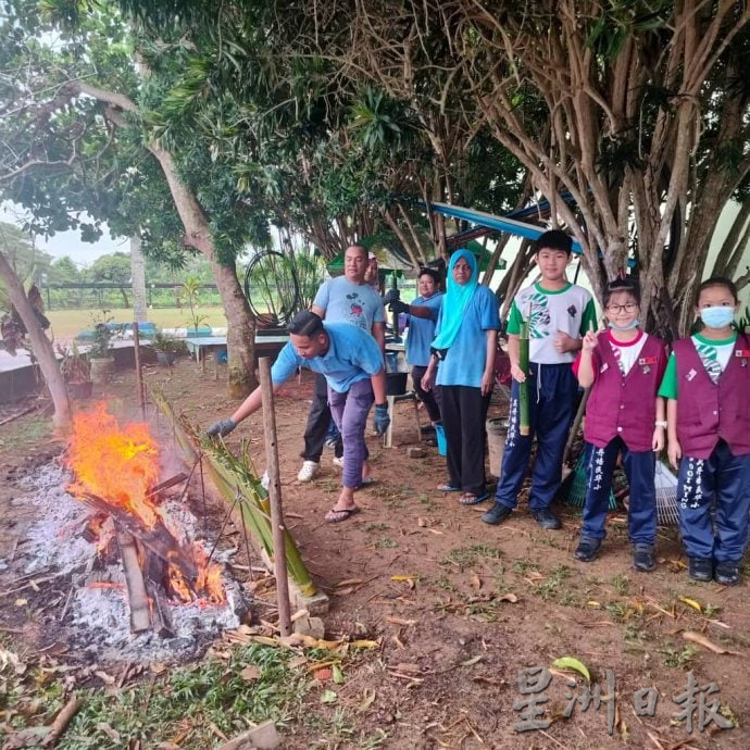 (25/5见报）星角摄/传统美食课堂 学生从动手到共餐 学习成长