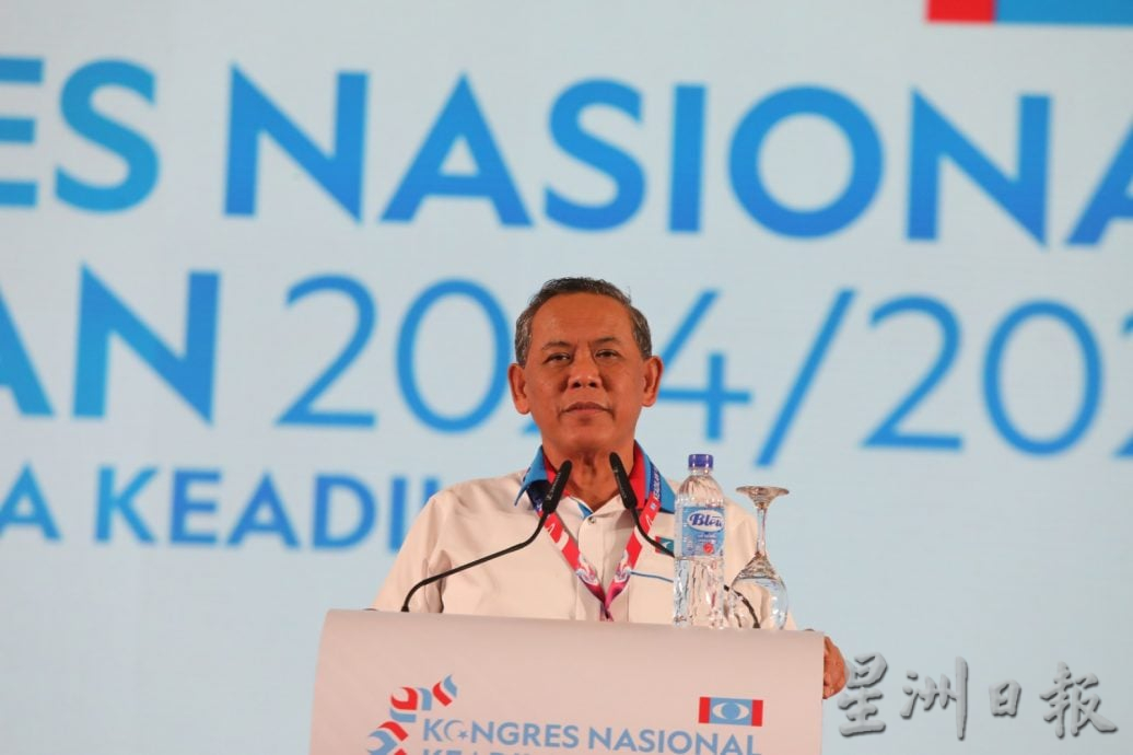 （已签发）全国：公正党大会丨拉菲兹失署理职   阿敏努丁与赛夫丁陪伴安慰