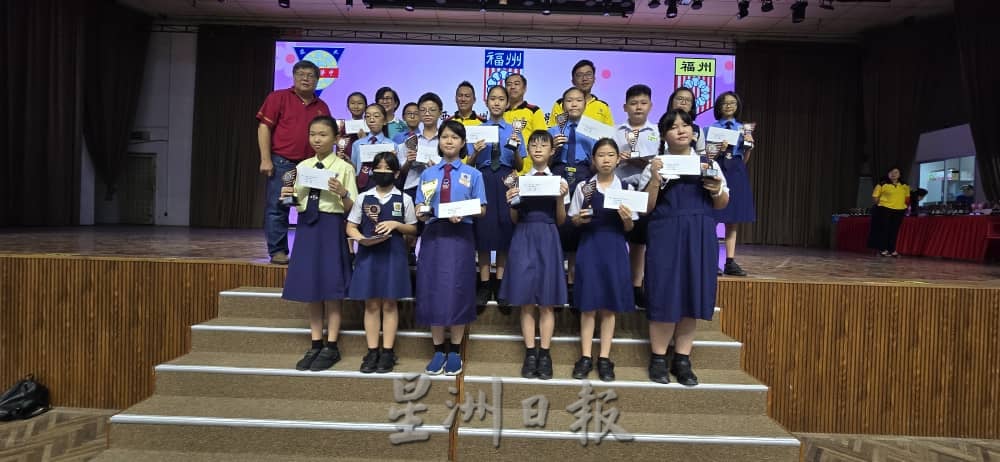 第16届新马汶小学现场华文创作精英赛，森选拔赛329学生 参与率比去年高