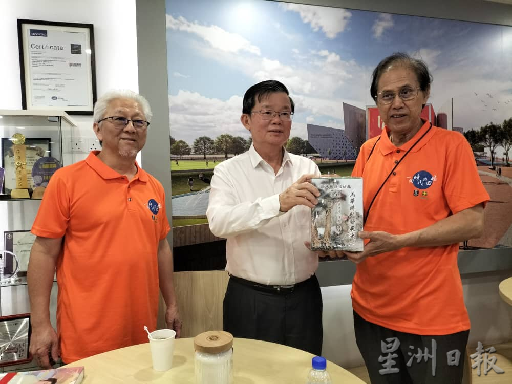 （全国版）曹观友以媒体人自居 “至今从未起诉任何媒体人”