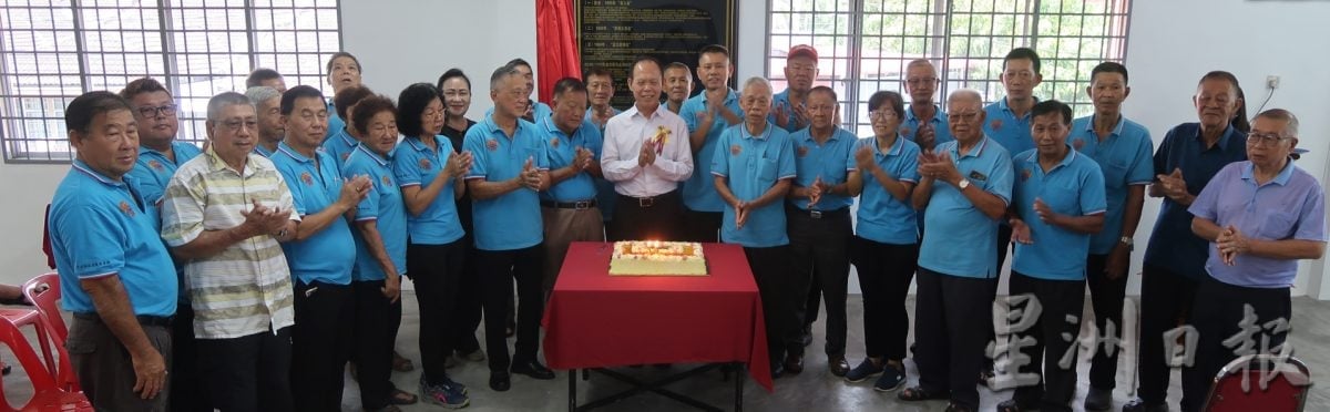 柔:可版头:郑志明:70年承载村民心血善行,武吉仕砵盂兰慈善社立牌匾展望未来