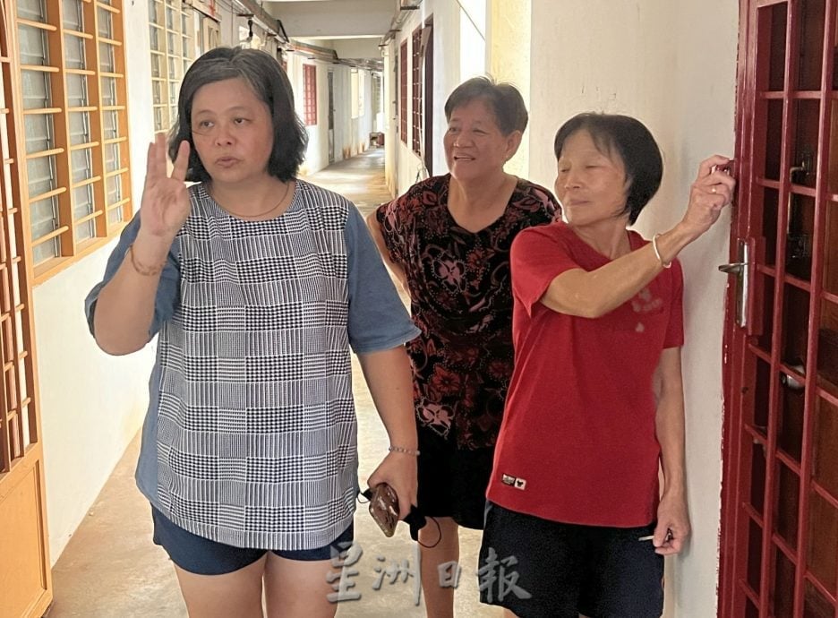 组屋走廊仅开灯两小时·学生老人担心踩空酿意外