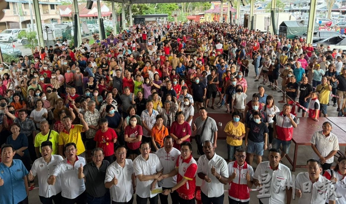 请签发（大北马）北海猪肉大促销吸引近2000人光顾，2小时多售罄