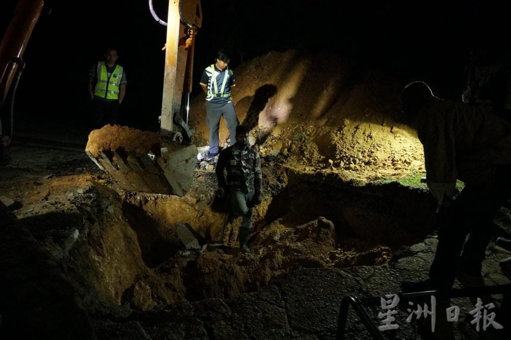 施工致滤水厂水管破裂  冷力 巴登威利1900户制水