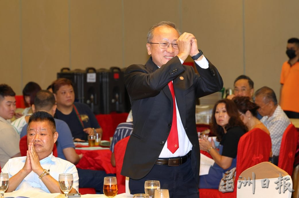 东：已签发：东：彭亨华团会员大会
