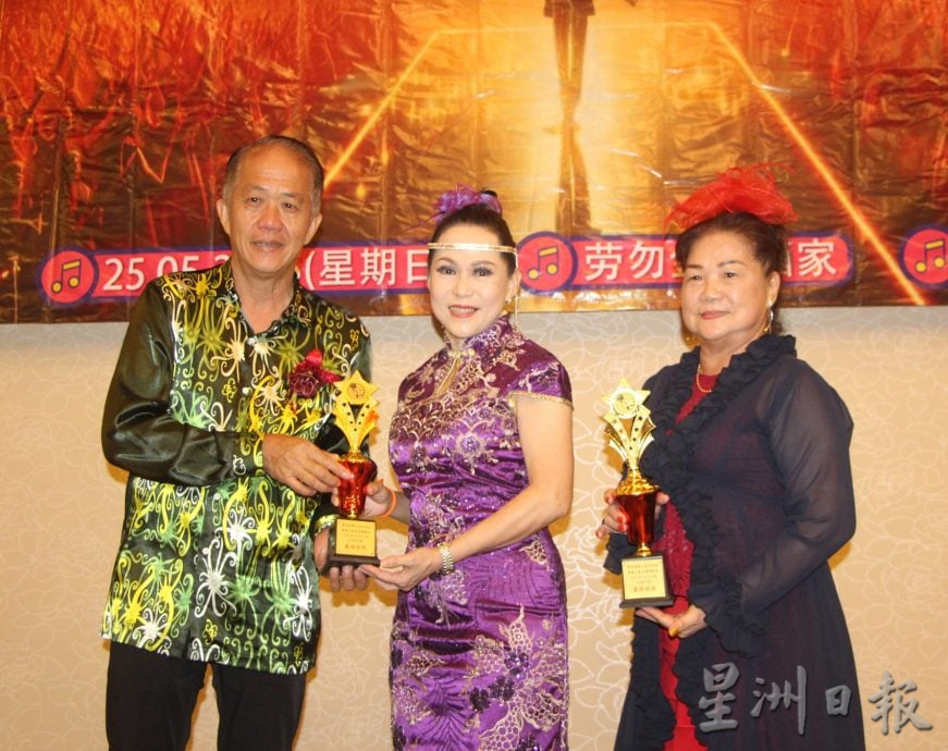 吴金雄赞劳勿猫山王带动旅游业及周边发展,希望彭政府推向国际舞台