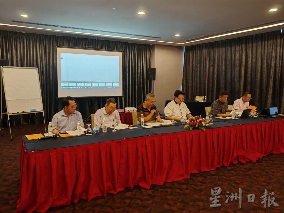 （古城第六版主文）林朝盛：今年育民中学将筹建现代化讲堂