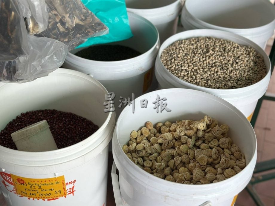 供星洲网：端午节将至，粽子市场逐渐升温