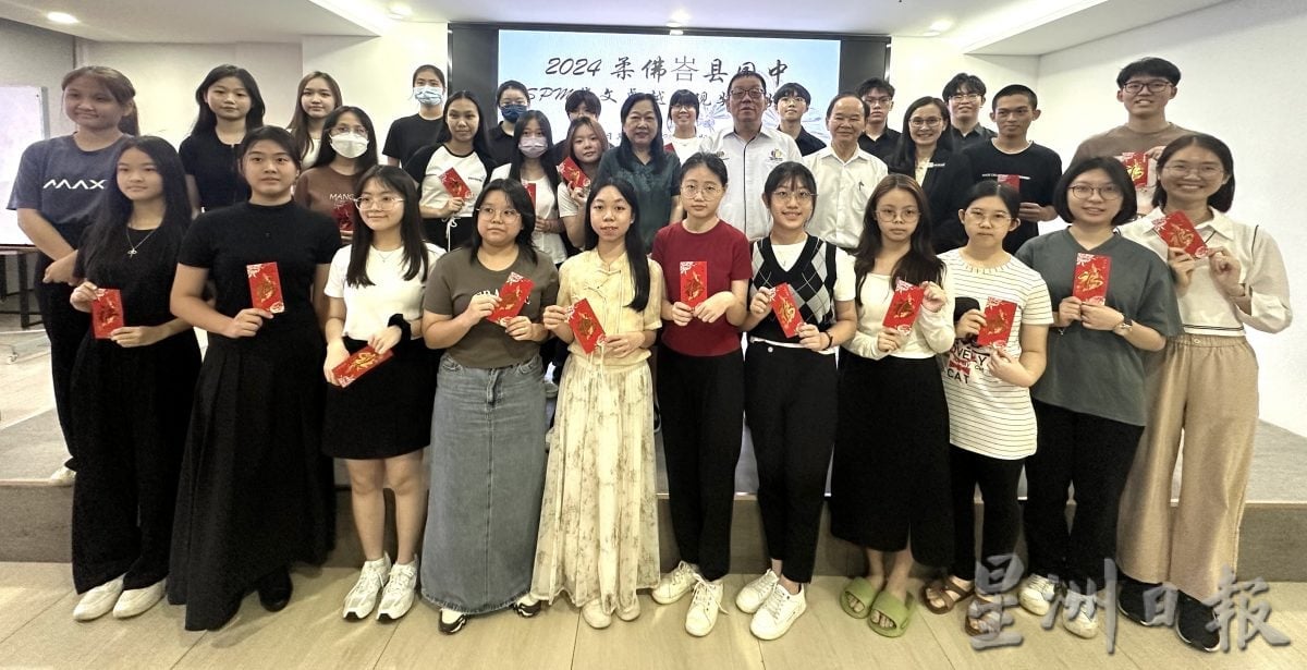 **已签发**柔：头条之一：潘碧华：大量华文老师退休，师资缺口越来越大