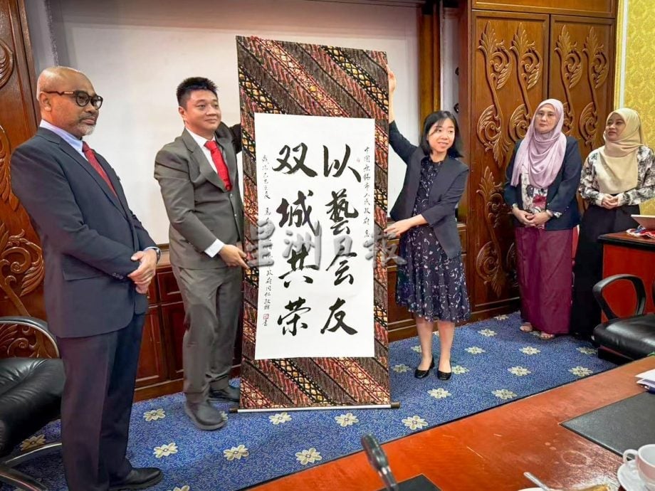 中国无锡市拜访怡保 与怡保市政厅霹中总交流