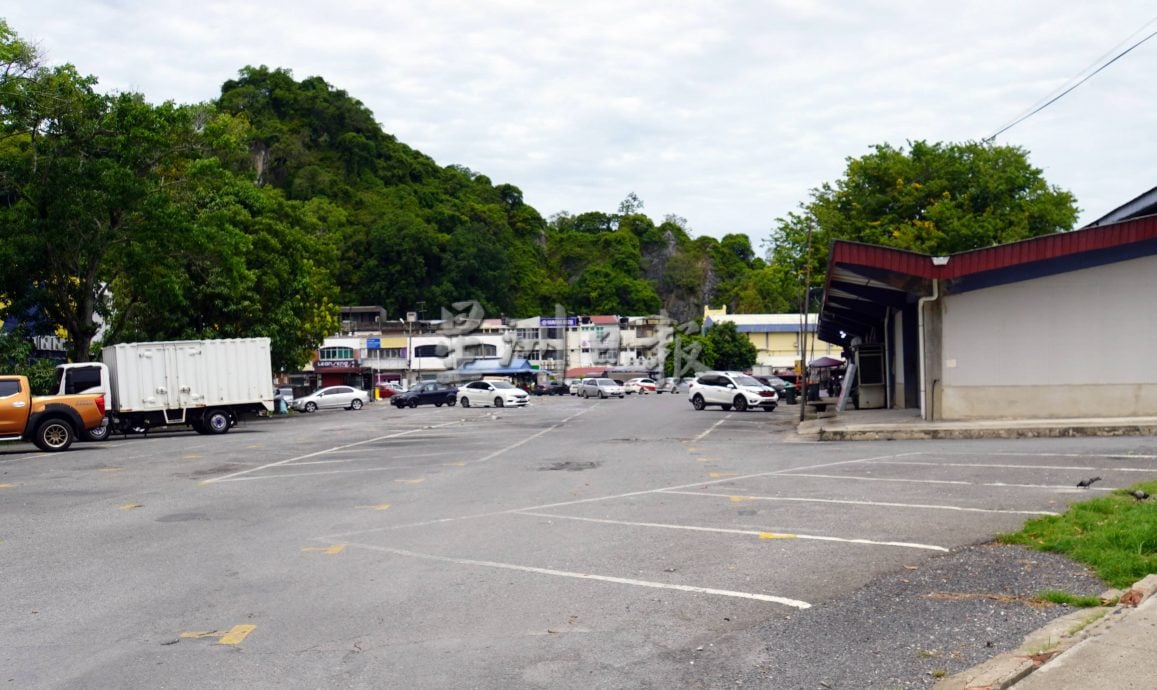 玻智能停车即将落实 租车位买月票联系承包商