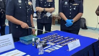 夫妇售学生有毒电子烟被捕  甲警2行动瓦解毒品集团
