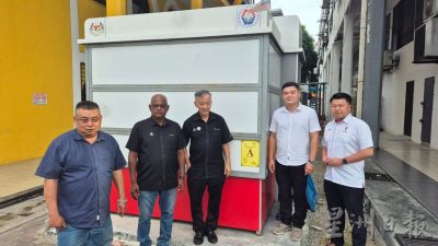 行动党5市议员呛声马华   “MyKiosk课题不想与小孩吵架”