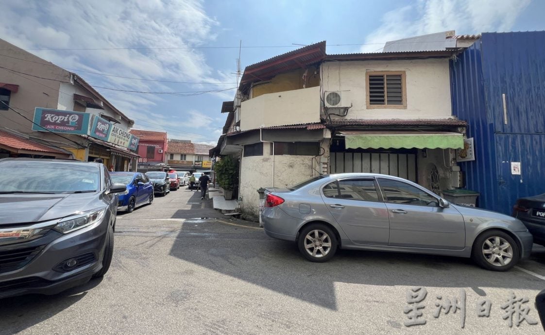 (古城封面副文)“暂停一下”造成他人不便·老街更塞车