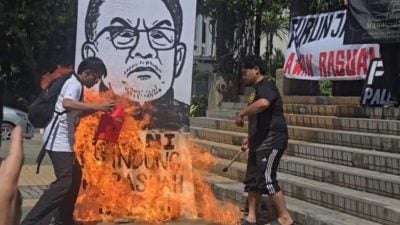 谴责焚烧首相漫画事件 沙大将向警方报案