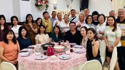 高巴三万华小 逐步摆脱微小框架