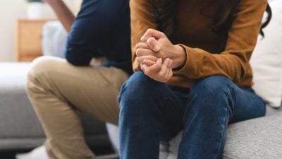 “三年婚姻不及一个月梦幻网恋” 人夫痛斥妻出轨邻国男