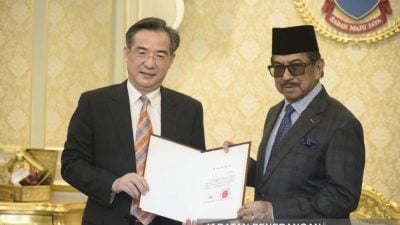 中驻庇总领事朱兴龙拜会沙州元首
