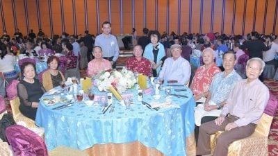 沙崇正拟定2发展方略　 建设“智慧校园” 打造“高三品牌”
