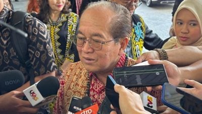 达雅节门户开放.道格拉斯：展现砂多元文化与族群和谐