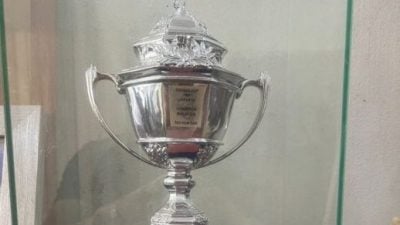 槟羽总百年庆典   各时代名将惠借奖杯展示