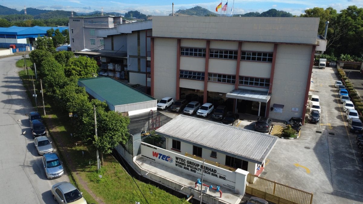 (6月9日见报) 企业故事| 2“老”同事携手创业  发现泡棉商机做到上市