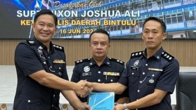 民警区人事调整 . 3部门主管换人