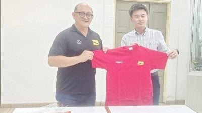 征新加坡2国际赛事 . Aewon赞助游泳健儿战衣