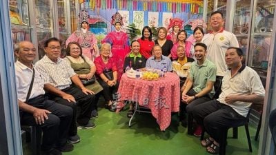 黄鸿圣:没科技协助演员需练功  闽剧文化价值极高