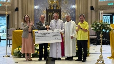 新圣彼得教堂开幕|获砂政府拨款300万  傅云生：3800万建筑经费筹足