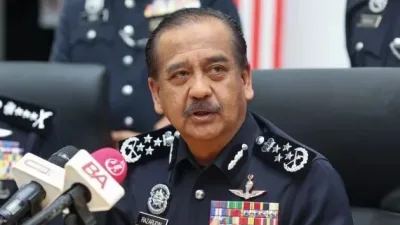 警方建议再购万台“电眼”配SIM卡 杜绝警员滥权