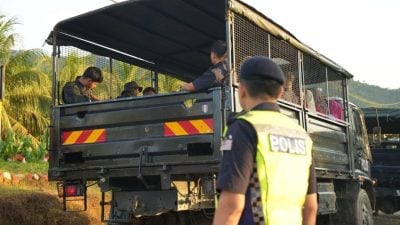 仙本那水陆大搜查 逮56人起值逾6万私货