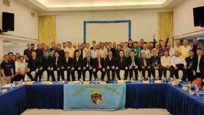 黄东春：阻聘黑工中介敲诈 速开放申请外劳配额