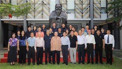 3会访沙崇正捐基金