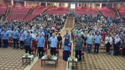 阿米占：交易突破万亿 政府加速修订电商法