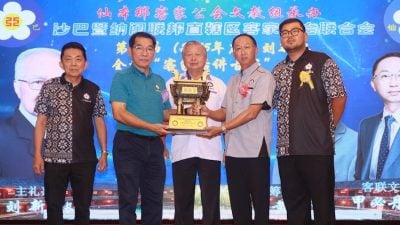刘新：弘扬民间智慧 讲古仔唱山歌传乡音