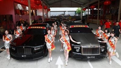 城隍庙庆典浩大 3城隍庙7尊主神 10劳斯莱斯护送