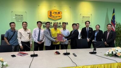 工程局智能红绿灯汇报会 . 首阶段已完成建设14个